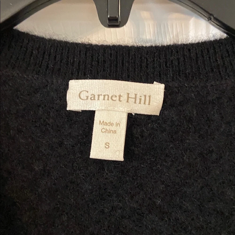 Garnet Hill Classic Black V-Neck Sweater 100% Cashmere length 21” bust 30” - Picture 2 of 8